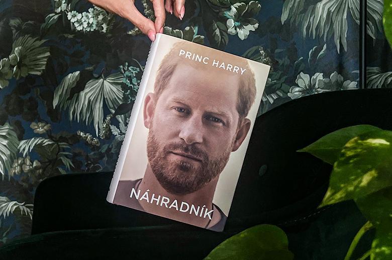 Prince Harry ve světle pravdy: Autobiografie Náhradník přináší kontroverzi i pochopení, a mění náš pohled na královský život