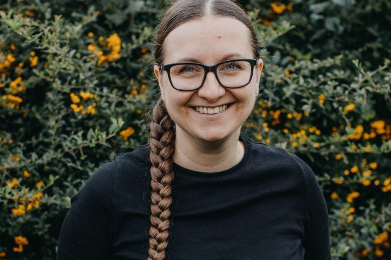 Na gymplu ve Vsetíně by moje příběhy nefungovaly, říká o svých knihách autorka píšící pod pseudonymem Nofreeusernames