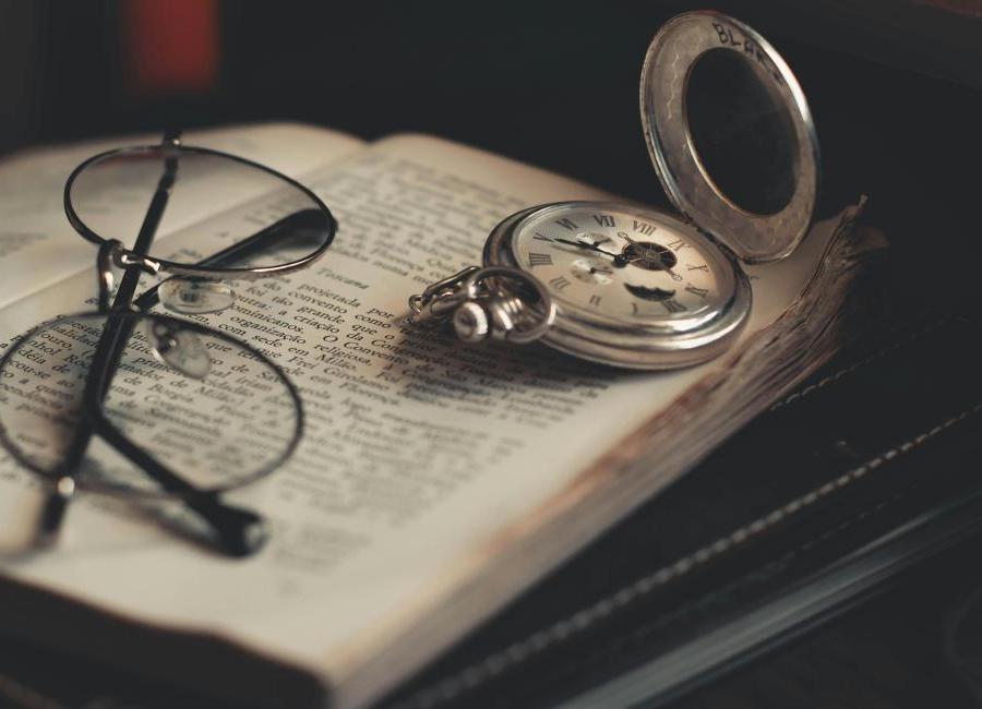 Svět podle Philomeny Cunk: Nejzábavnější dějiny světa, jaké si lze představit