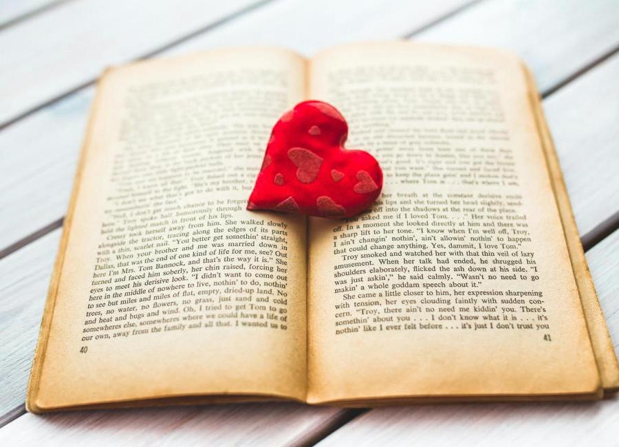 Láska v mnoha podobách: vášeň, něha i temnota