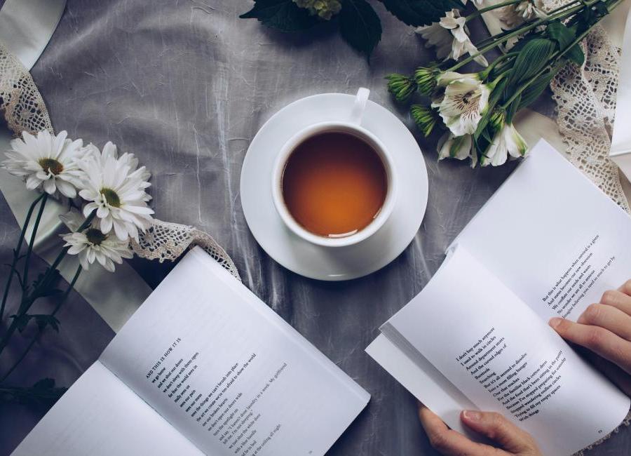 Co číst, když chcete víc: Non-fiction, které obohatí listopad