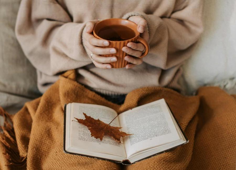 9 knih, které vás vtáhnou do světa vražd, tajemství a režimů, z nichž není úniku